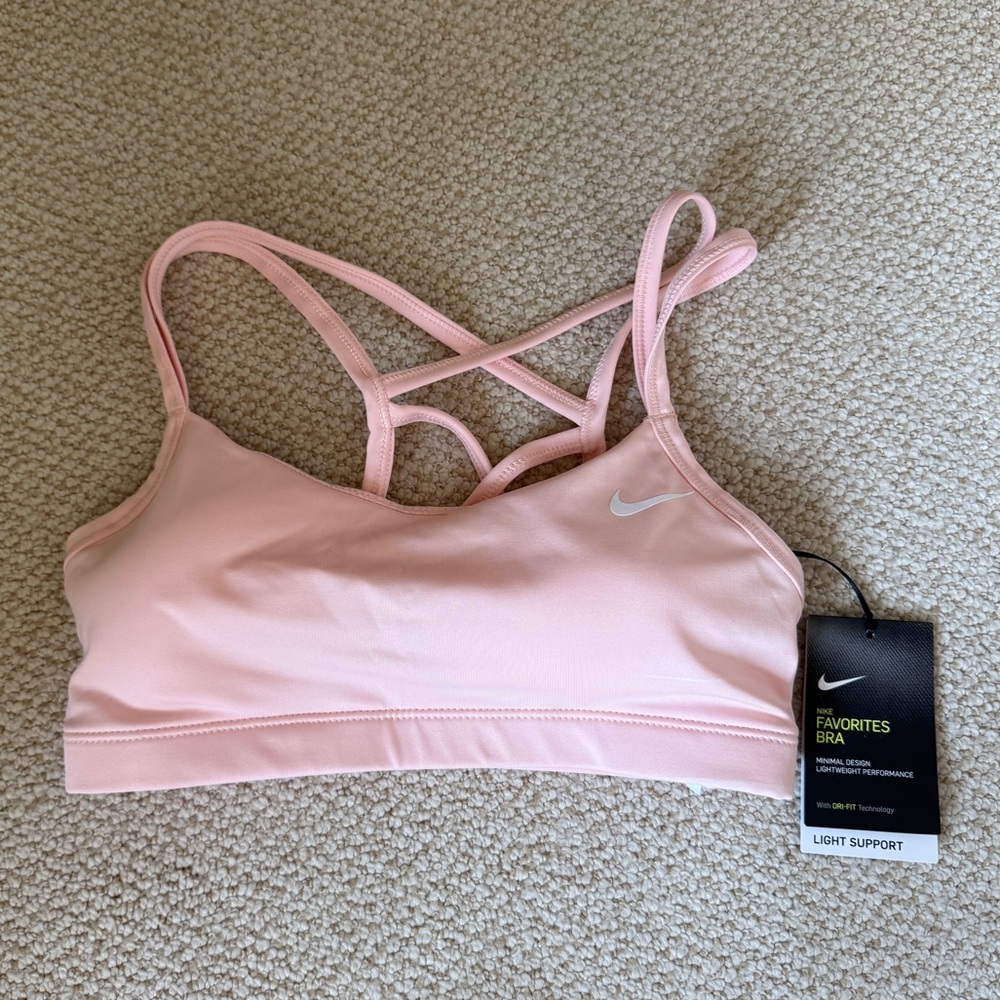 NWT Nike Favorites Light Support Sports Bra